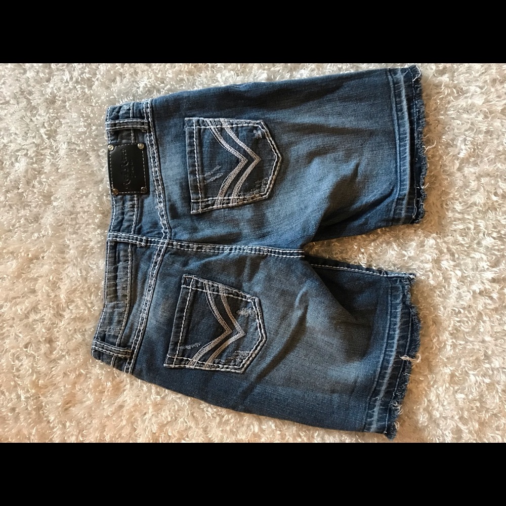 Red Rivet shorts - Picture 3 of 3